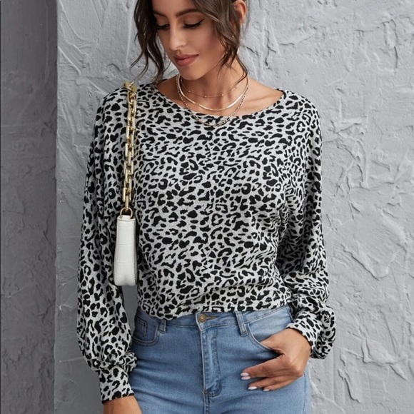 Lantern Sleeve Leopard Sweater - Picture 5 of 7
